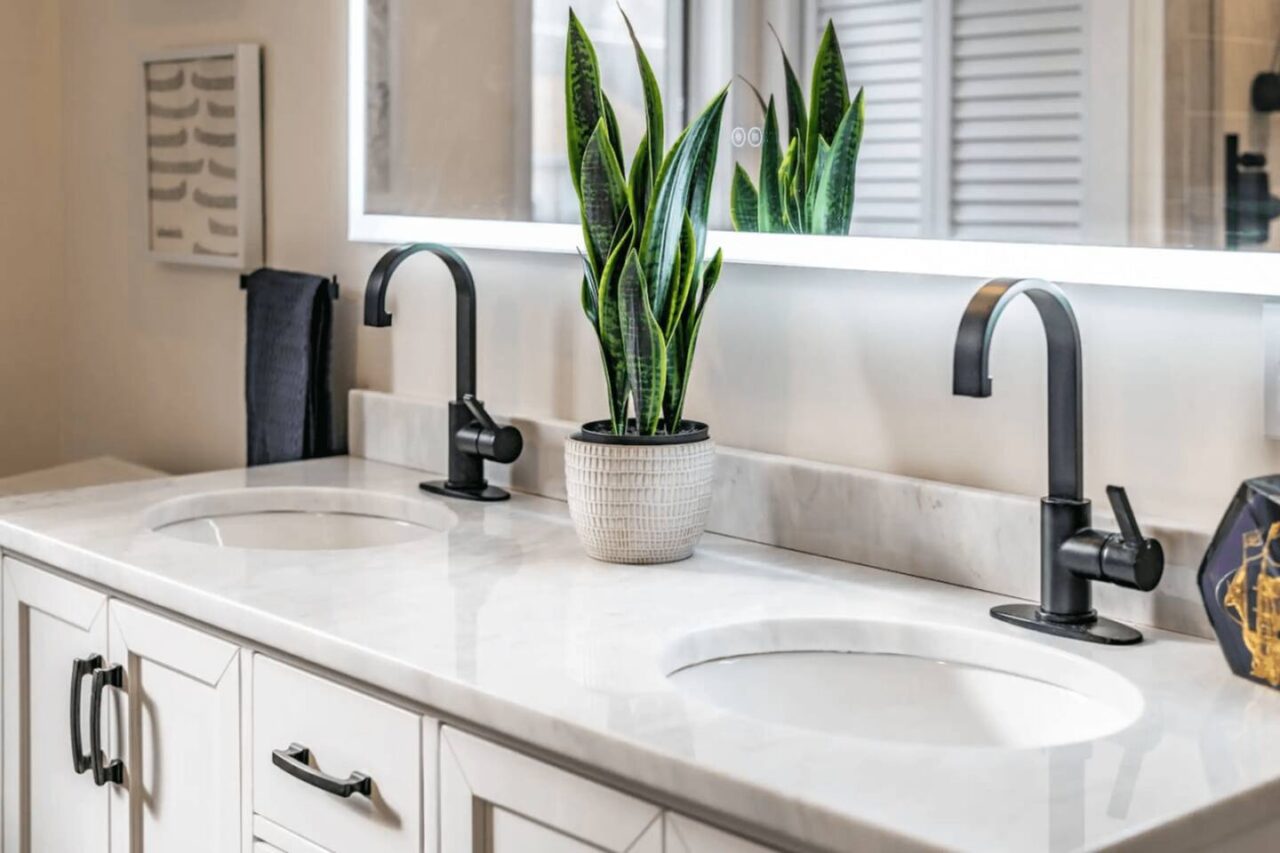 54a23f00-d5f2-44c5-9dec-6b9f03fc43fb