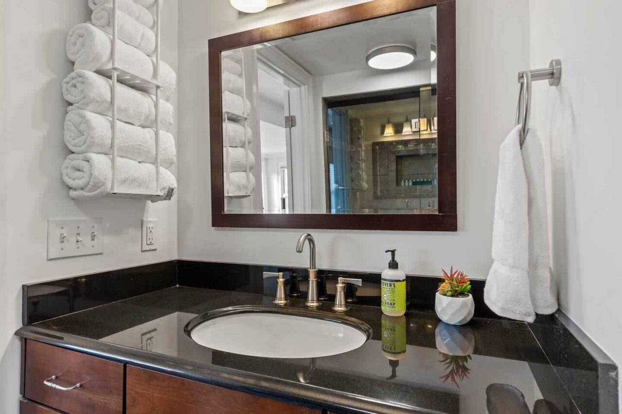 c70e2a0b-db10-4227-a6e1-a02bbfd748a4